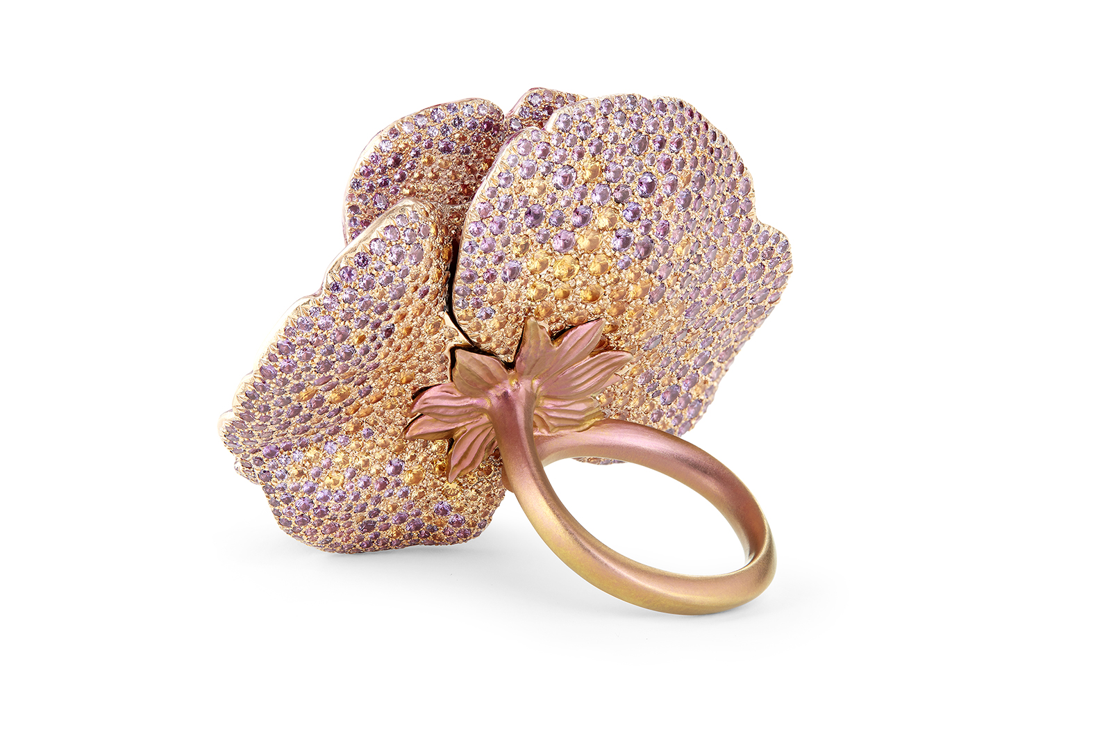  Rear view of Boucheron ‘Eternal Flowers’ line ‘Pivoine Avis Varner’ ring with 4.16 carat Padparadscha sapphire, titanium, black spinels, yellow and violet sapphires