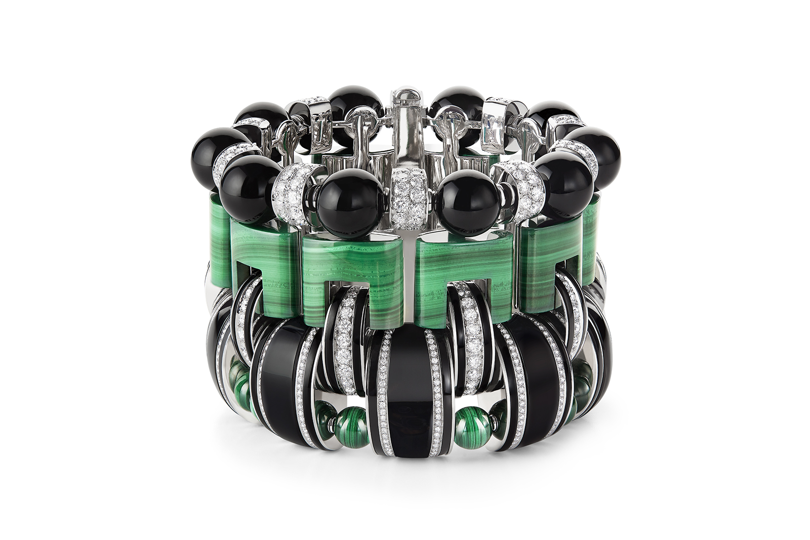  Boucheron 'Graphique' cuff set with malachite and onyx, pavéd with diamonds on white gold
