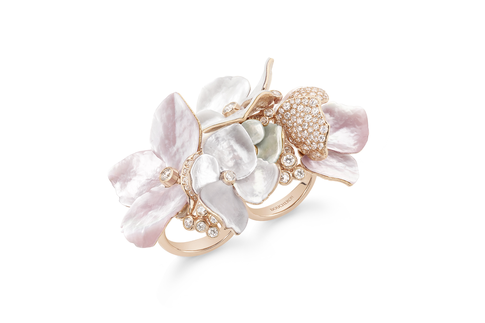  Boucheron 'Nuage de Fleurs' ring set with mother of pearl and diamonds on pink gold