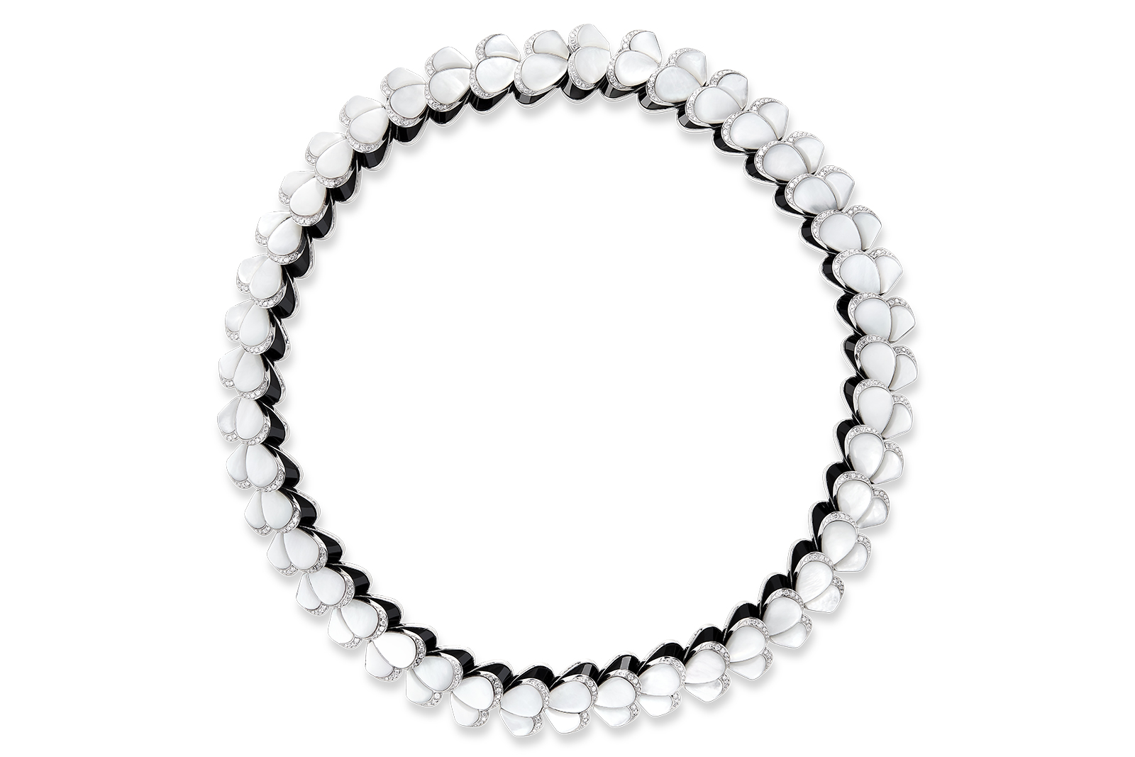  Boucheron 'Papillon Argentique' necklace set with mother of pearl and onyx pavéd with diamonds on white gold