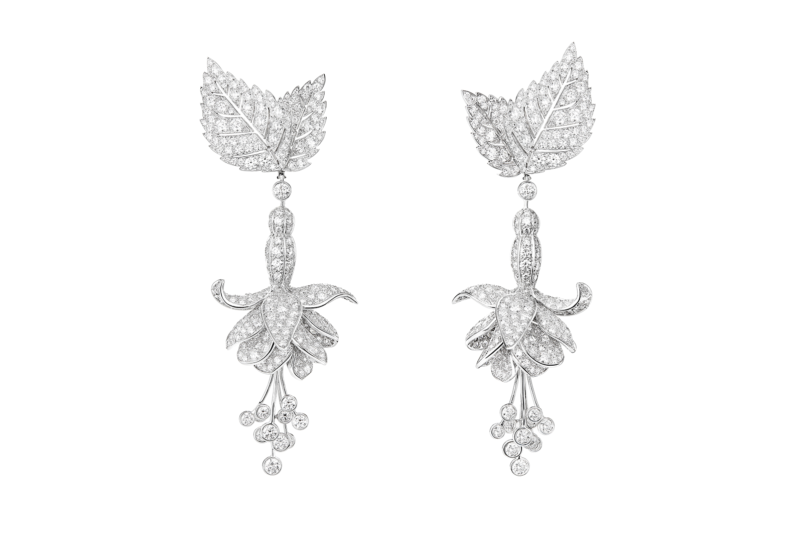  Boucheron 'Fuchsia' pendant earrings pavéd with diamonds on white gold