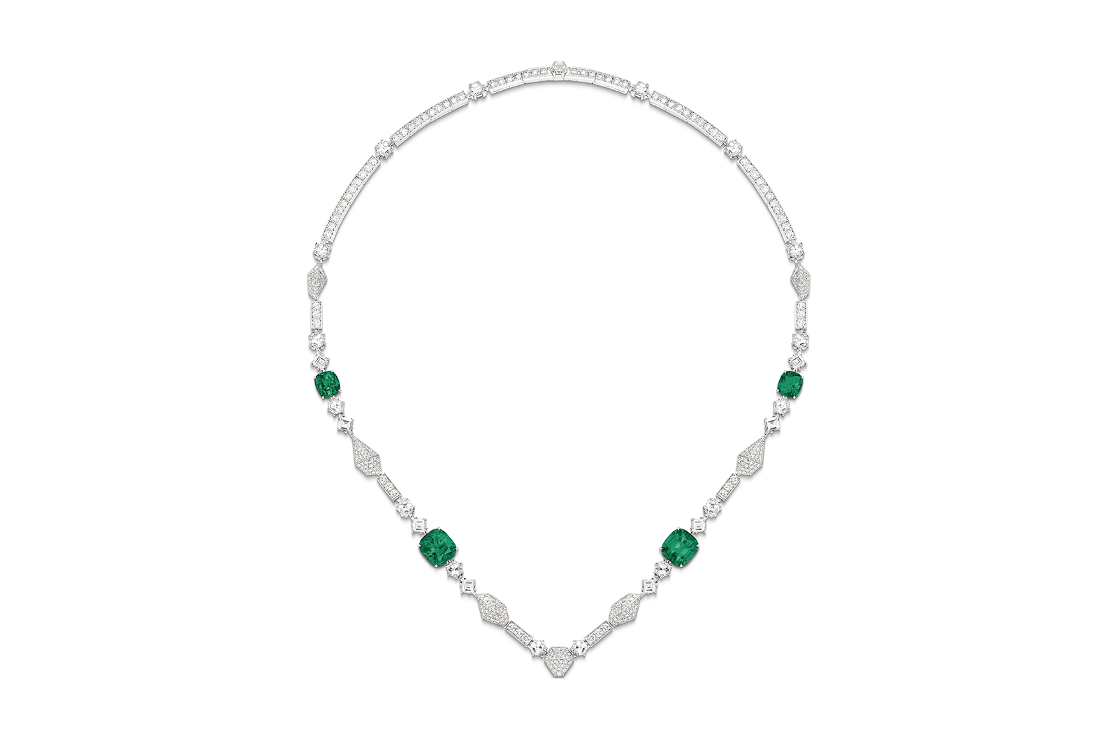  Piaget transformable ‘Emerald Star’ necklace from the ‘Sunlight Escape’ collection with Colombian cushion cut emeralds and diamonds