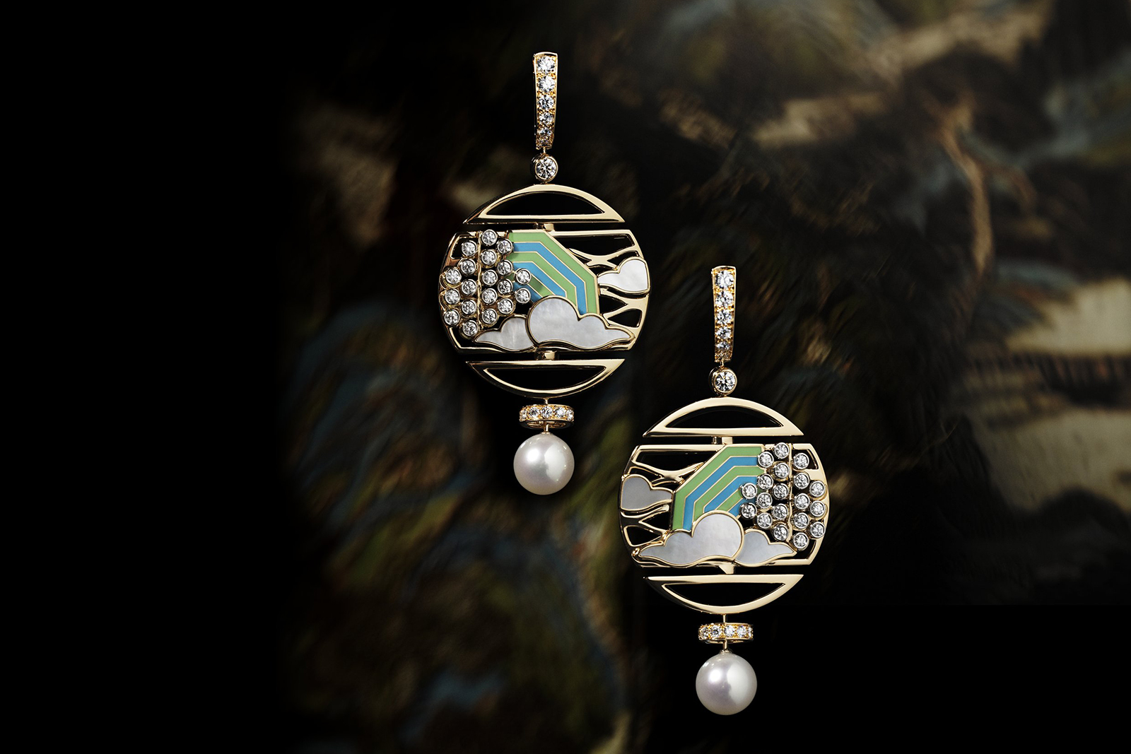 Chanel 'Vibration Minerale' earrings in enamel, pearl, mother of pearl, diamonds and yellow gold