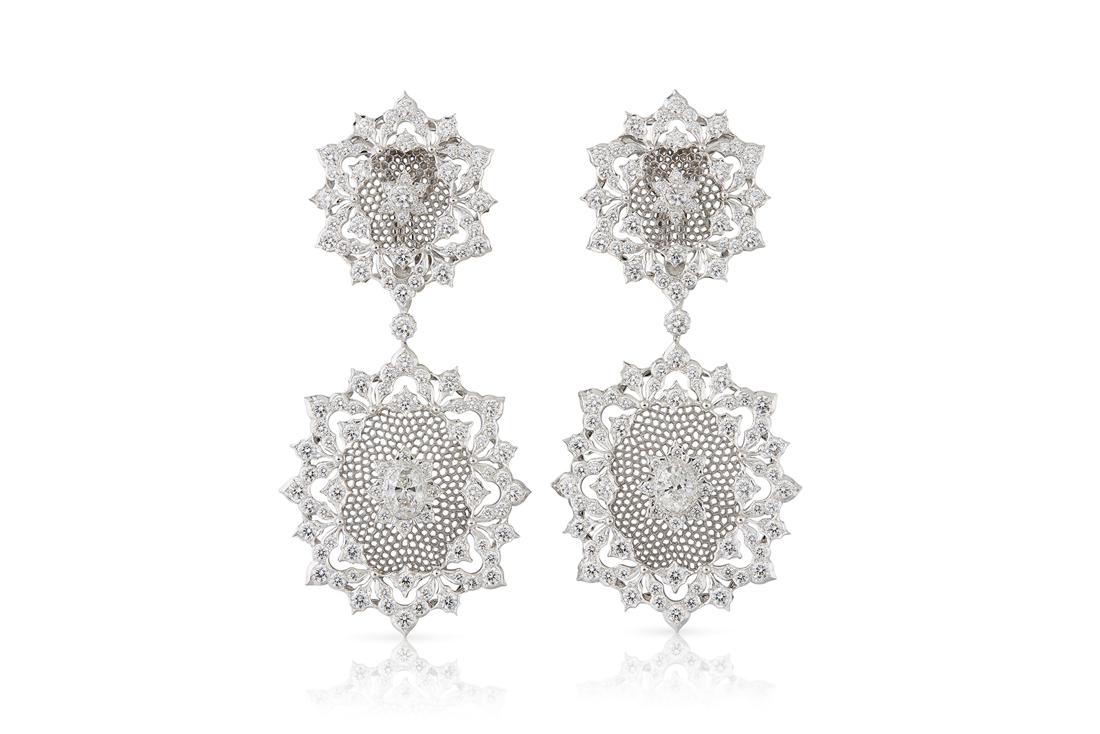 Buccellati ‘Rosa Dei Venti’ transformable earrings with 228 diamonds in white gold