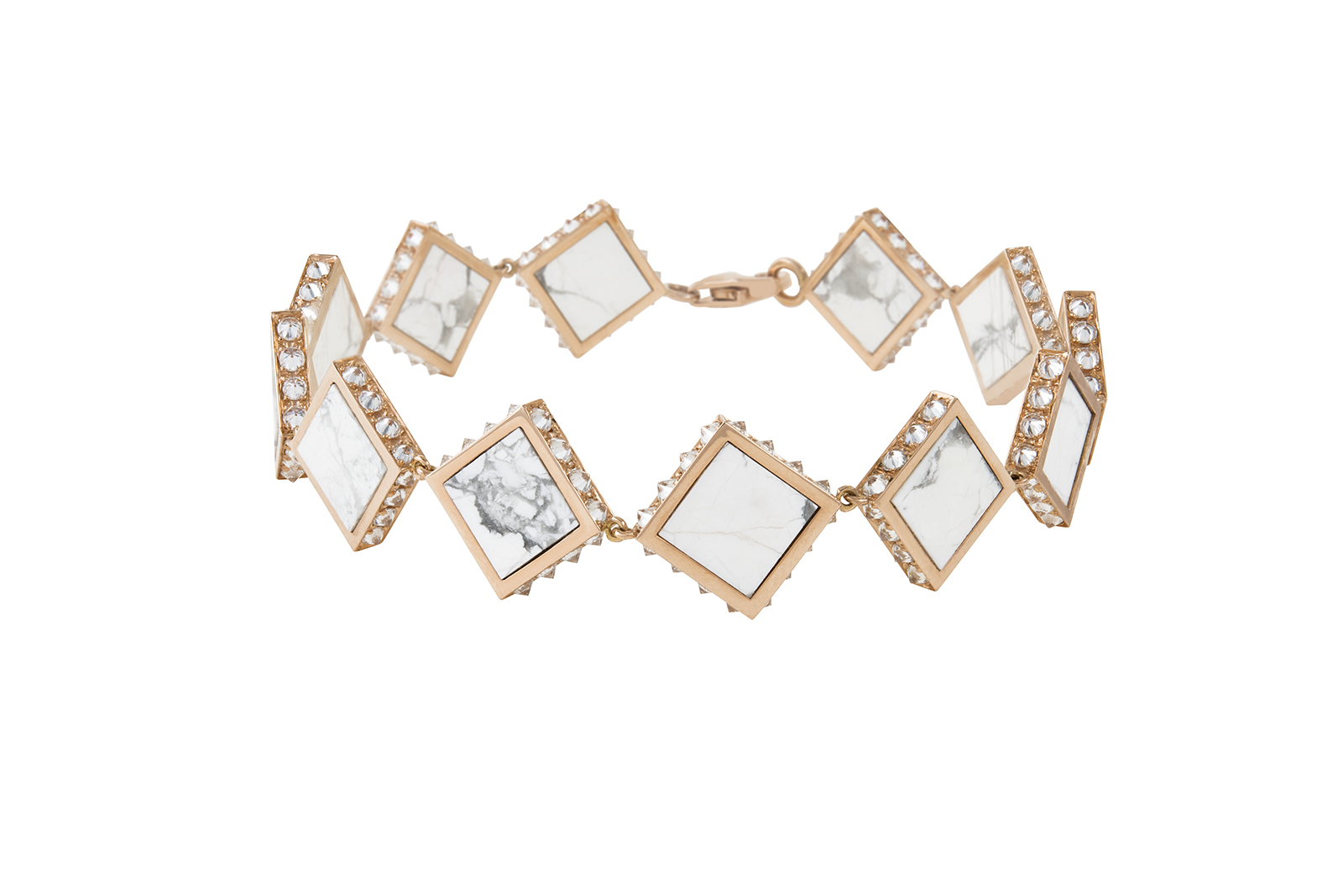  NUUN 'Tuwait' collection bracelet in howlite, diamonds and yellow gold 