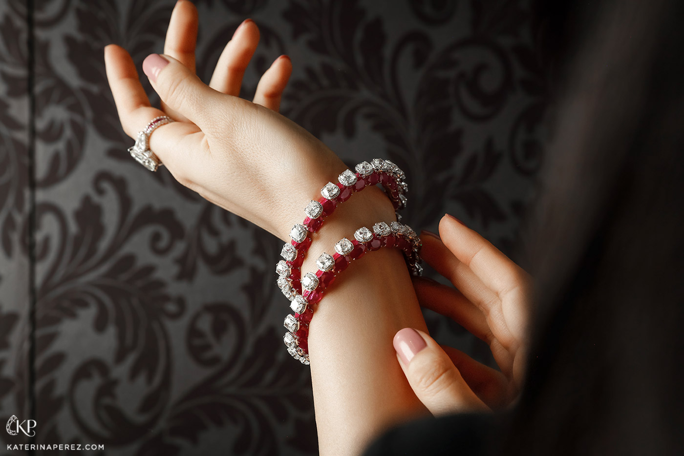 Kamyen bangles in rubies and diamonds, with diamond ring