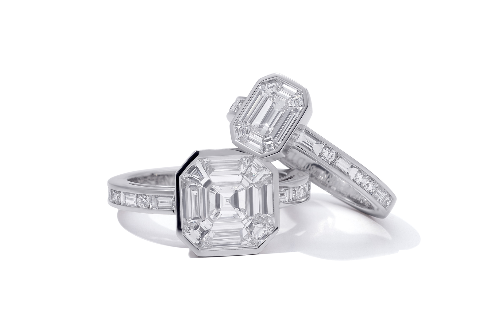 Diamond earrings from Iced Zeit collection by Stenzhorn