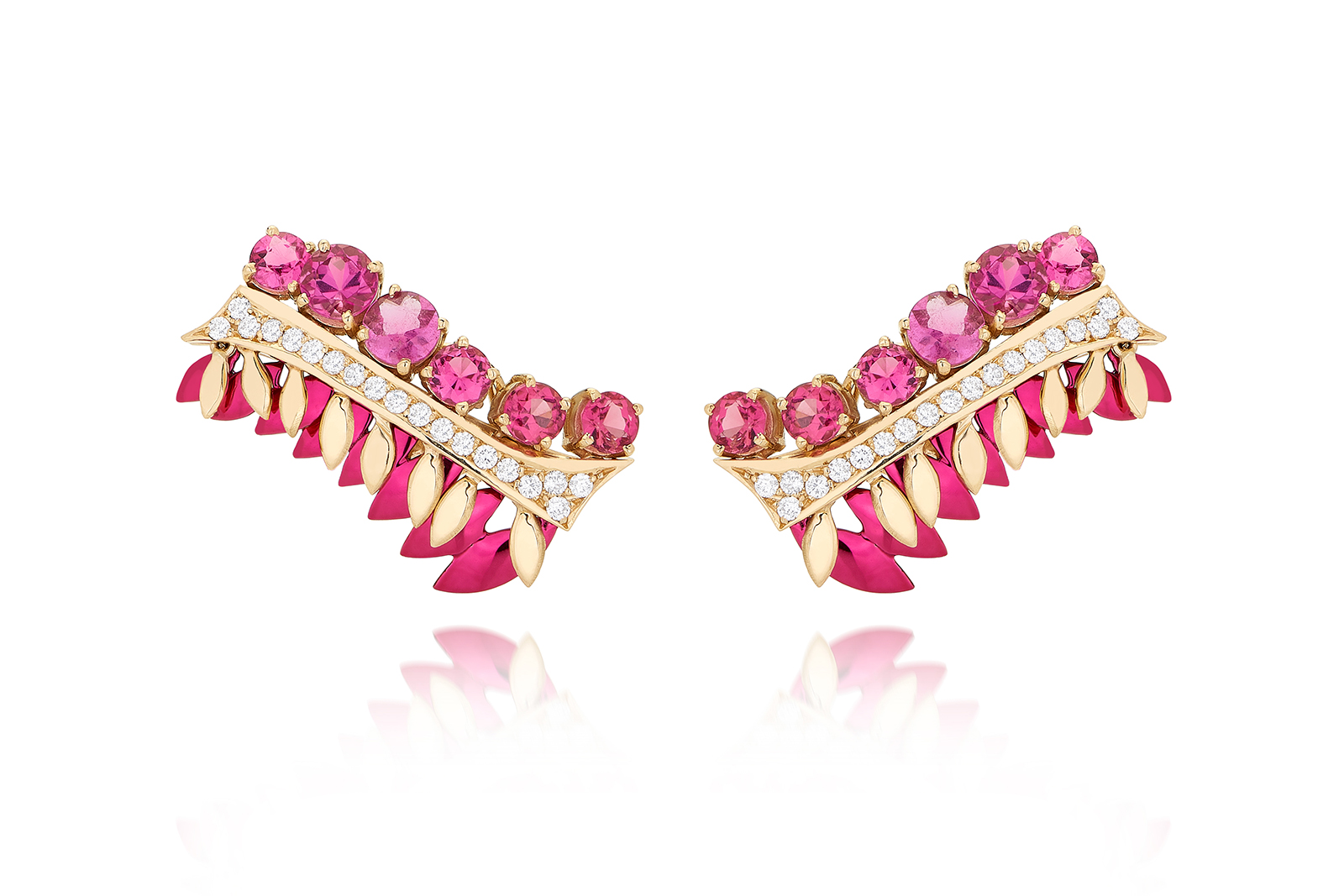  Carol Kauffmann ‘Branch’ earrings with pink tourmaline, enamel and diamonds in 18k yellow gold