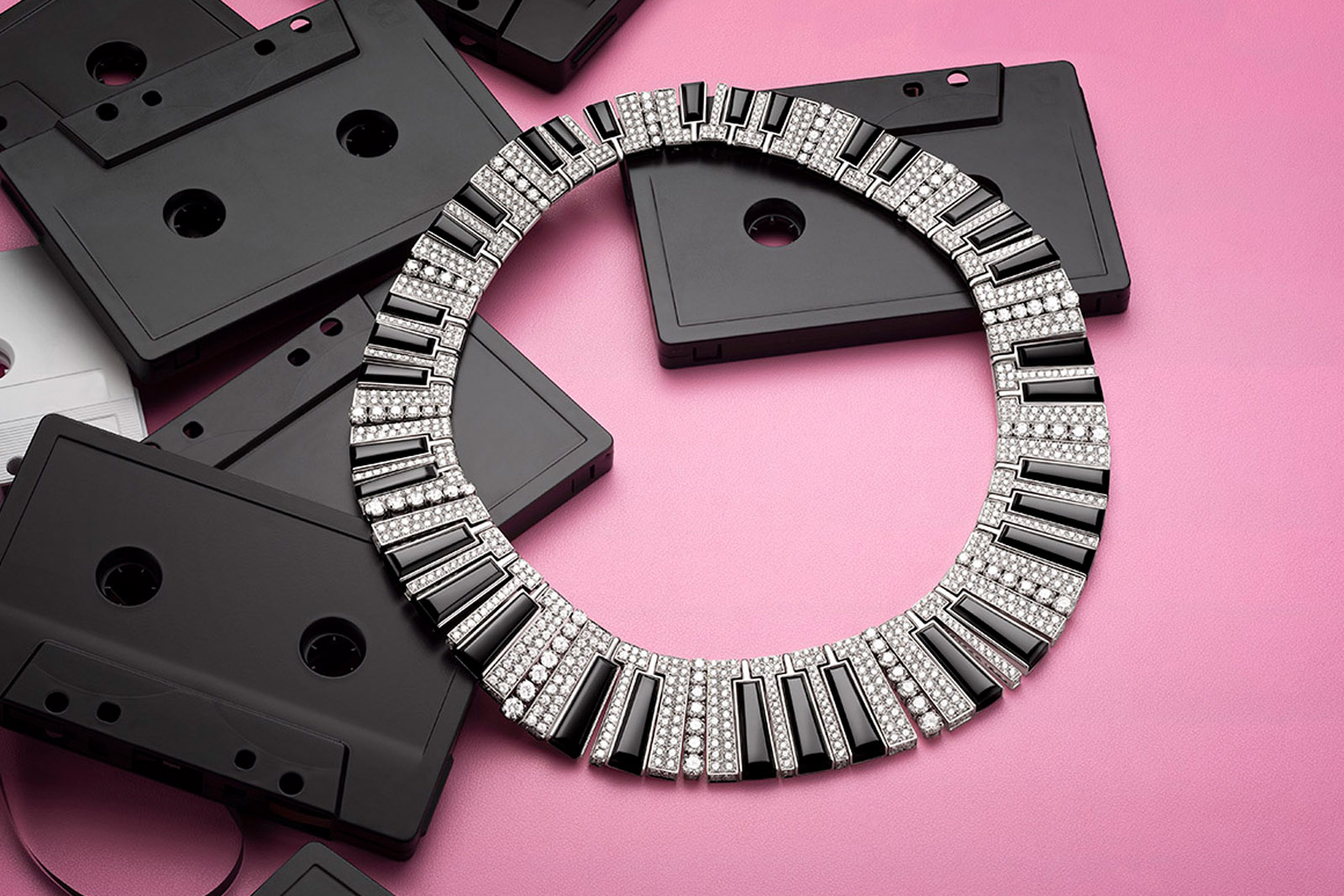  Bvlgari 'Synthesiser' necklace from the 'Wild Pop' collection in white gold with onyx and diamonds