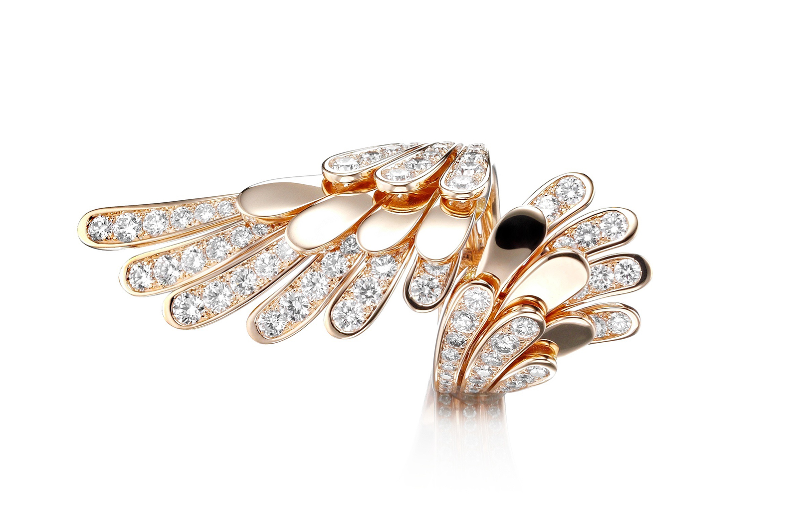  Maison Tabbah 'Angel' ring with diamonds in 18k yellow gold