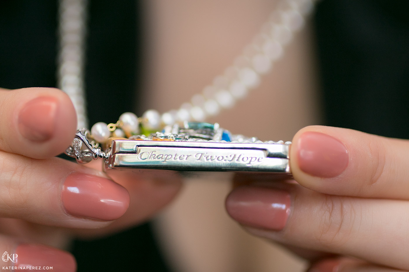  Simone Jewels 'Birds in Poetry’ series 'The Nightingale – Chapter 2’ pendant necklace with certified 1.04ct Paraiba tourmaline, carved chalcedony 28.75ct, 172 diamonds totalling 1.268ct, 2 Akoya pearl chains and enamel in 18k white and yellow gold