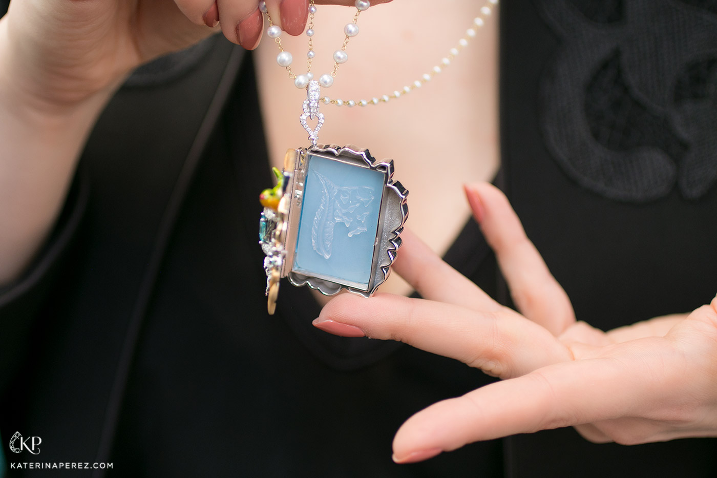  Simone Jewels 'Birds in Poetry’ series 'The Nightingale – Chapter 2’ pendant necklace with certified 1.04ct Paraiba tourmaline, carved chalcedony 28.75ct, 172 diamonds totalling 1.268ct, 2 Akoya pearl chains and enamel in 18k white and yellow gold