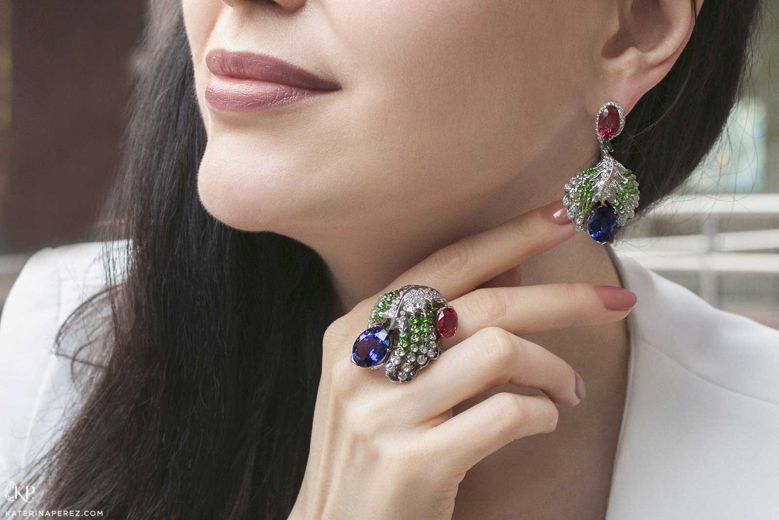  Moiseikin Firebird Feather 'Waltzing Brilliance®' ring and earrings with tanzanite, spinel, demantoids, sapphires and diamonds in 18k white gold