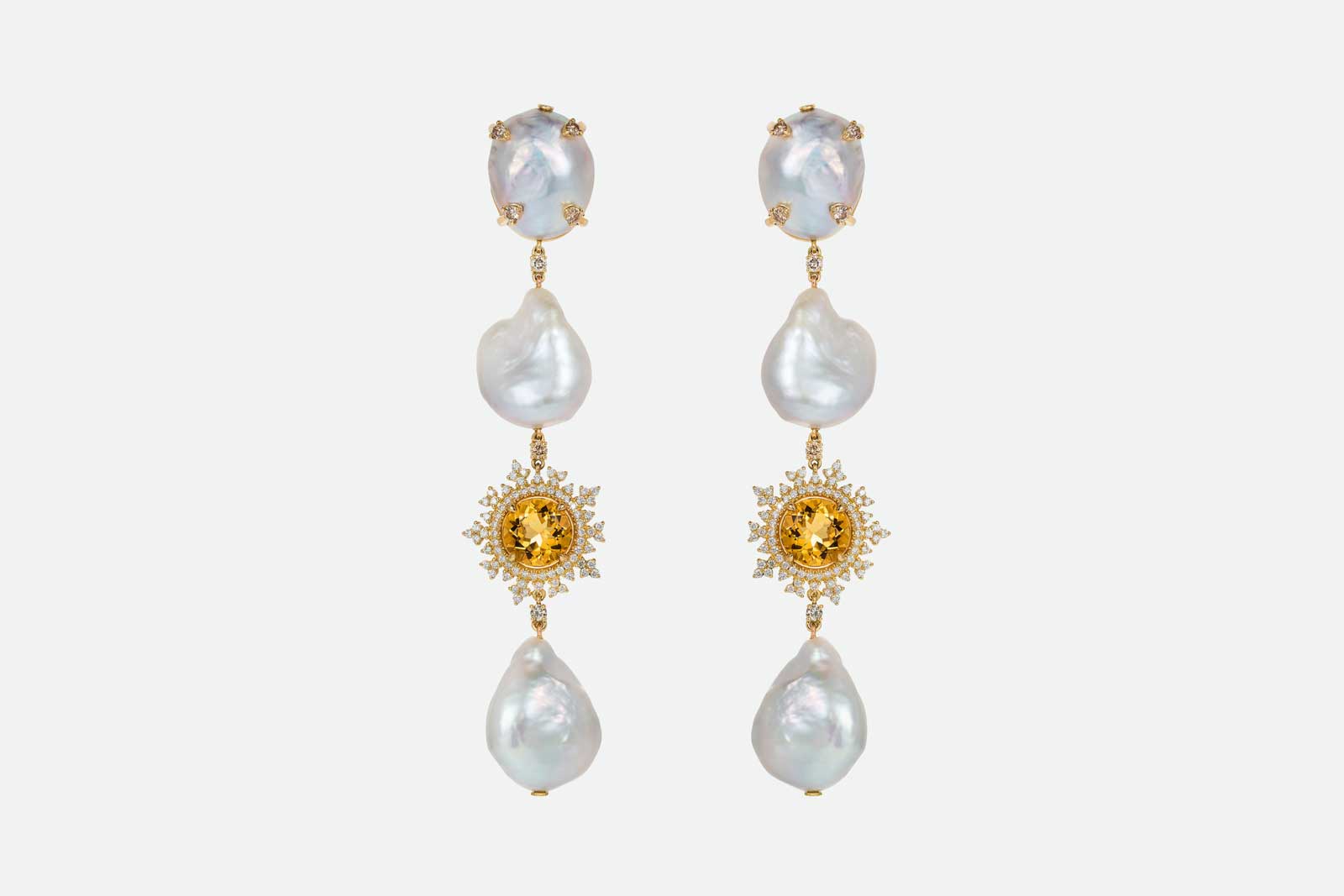  Nadine Aysoy 'Tsarina' earrings with baroque pearl, beryl and diamonds in 18k yellow gold