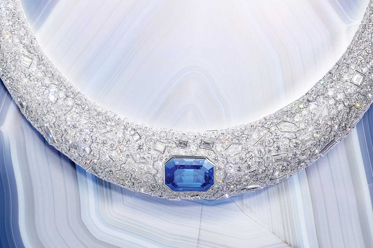  Piaget 'Sunlight Escape' choker with emerald cut sapphire and diamonds in 18k white gold