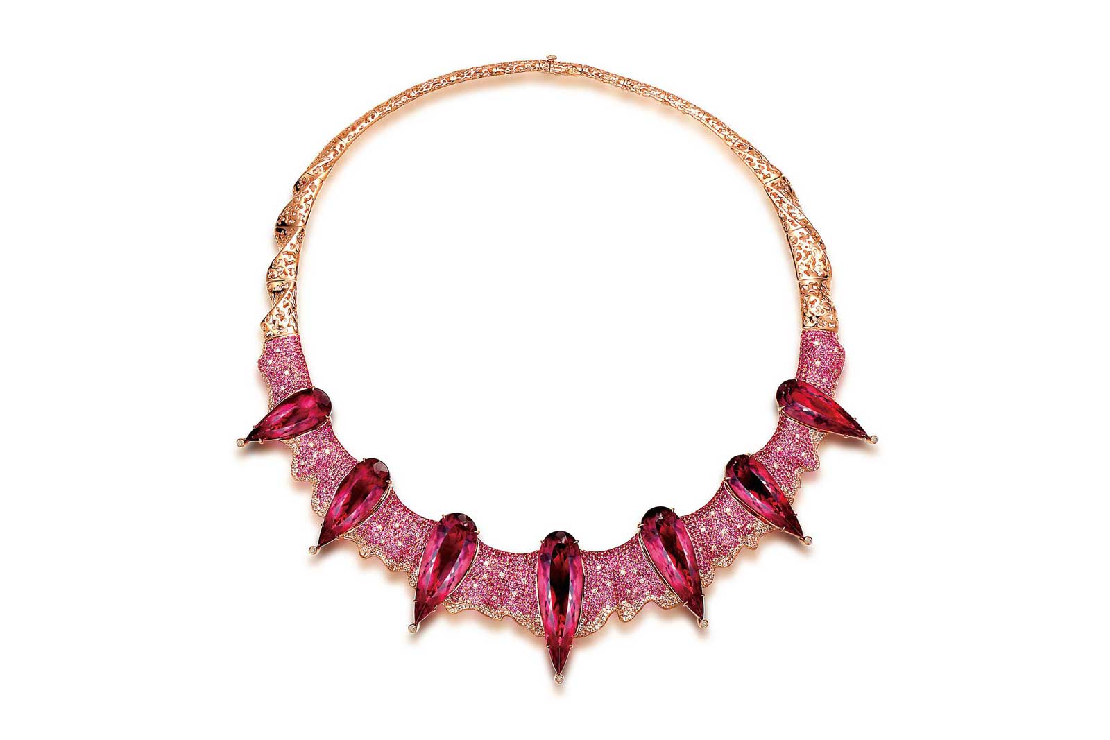  Fei Liu choker with rubellites, pink sapphires and diamonds in 18k yellow gold