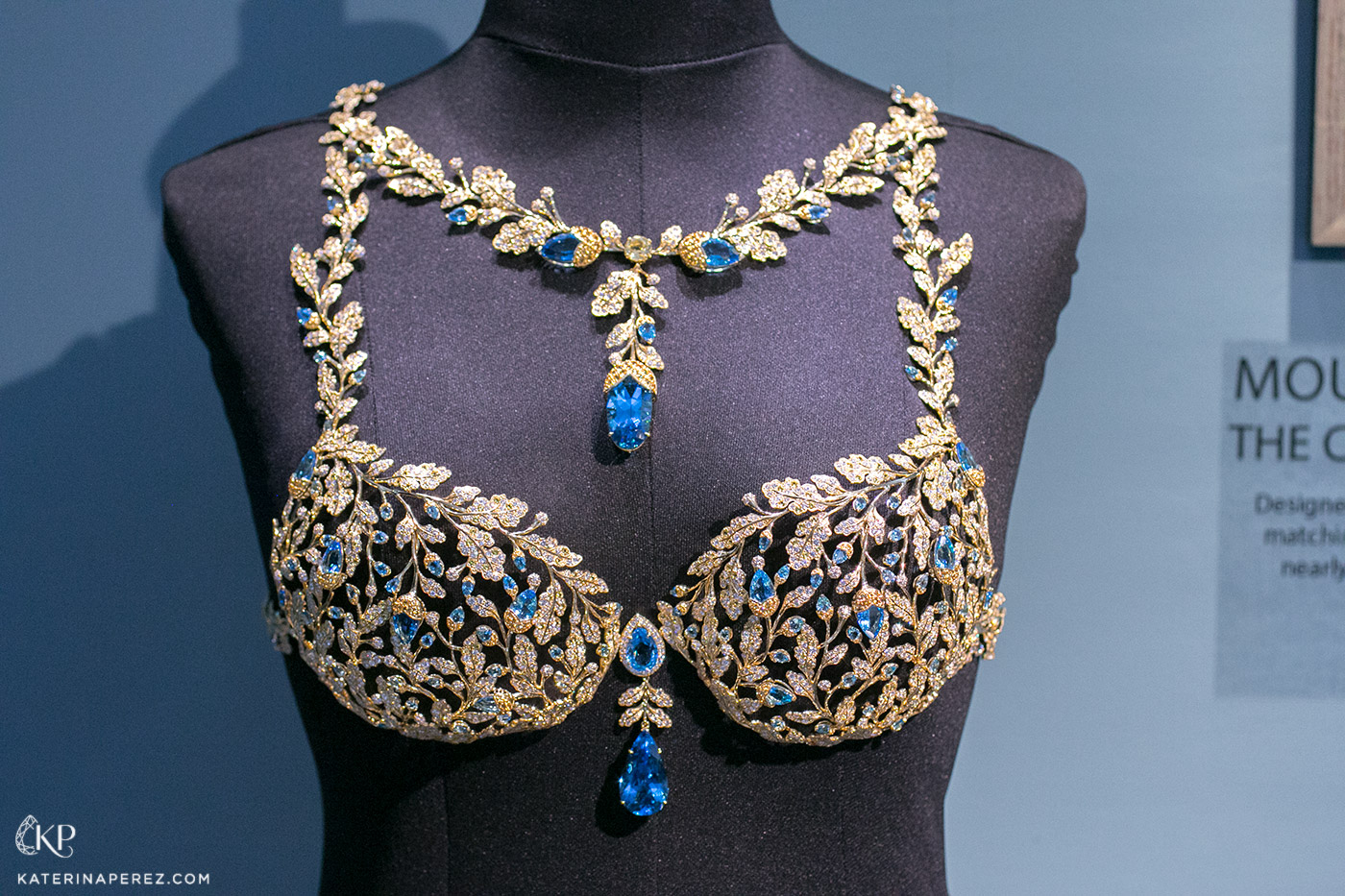  Mouawad 'Champagne Nights Fantasy Bra' for Victoria's Secret with a total of over 640 carats of blue topazes, yellow sapphires and colourless diamonds in 18k yellow gold
