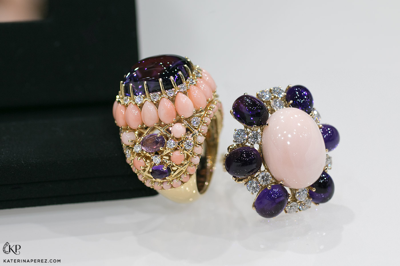 Veschetti cocktail rings with coral and amethyst cabochons, accented with diamonds in yellow gold