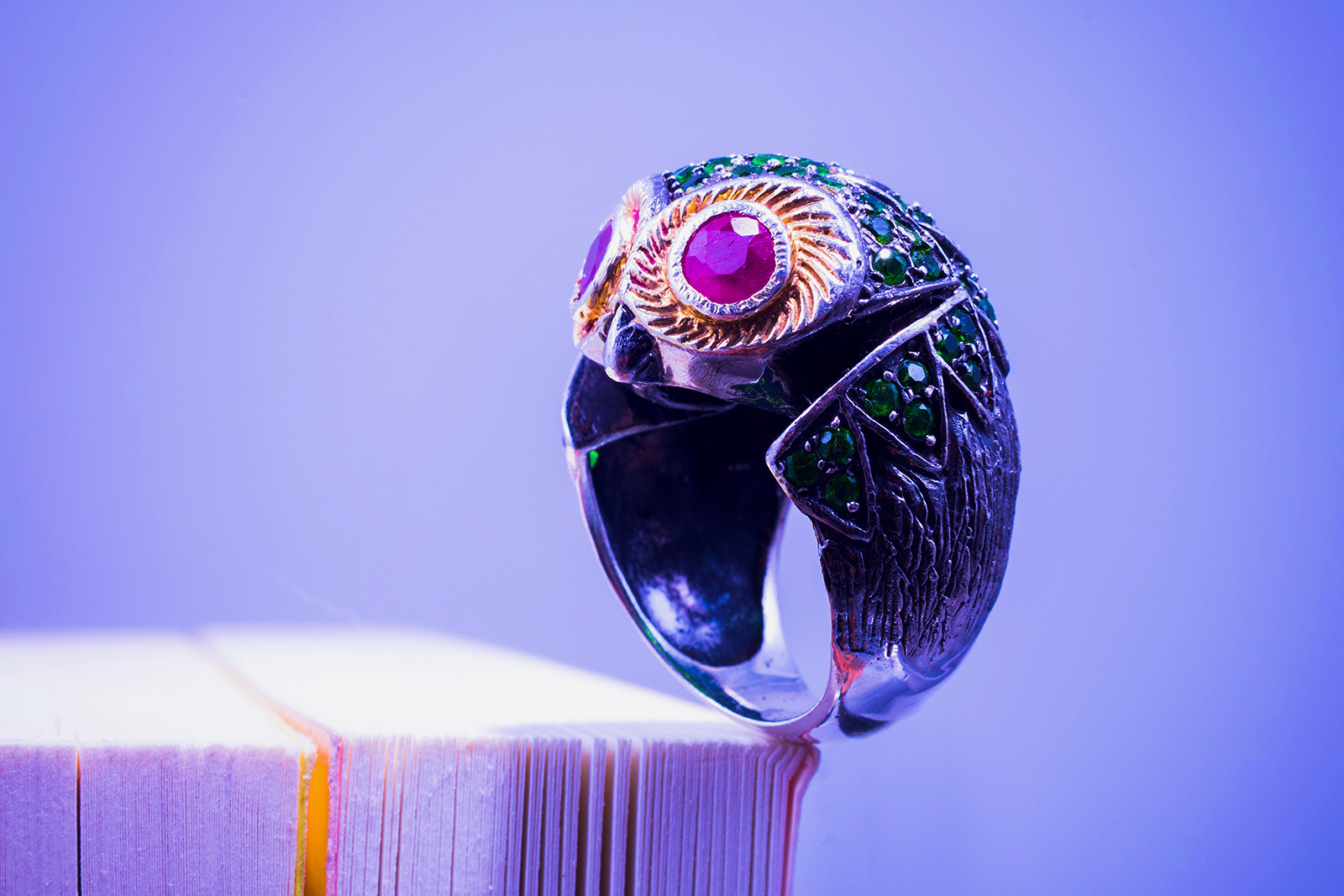  Second Pétale owl ring with synthetic rubies and demantoid garnets in silver