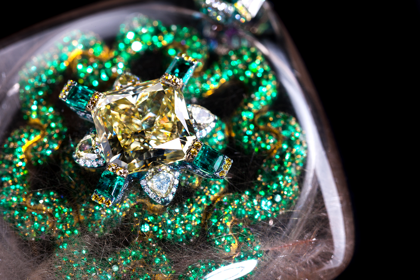 Wallace Chan ‘Secret Abyss’ necklace  with 10.05ct yellow diamond, 1,111 emerald, amethysts, and a 211.74ct rutilated quartz in titanium