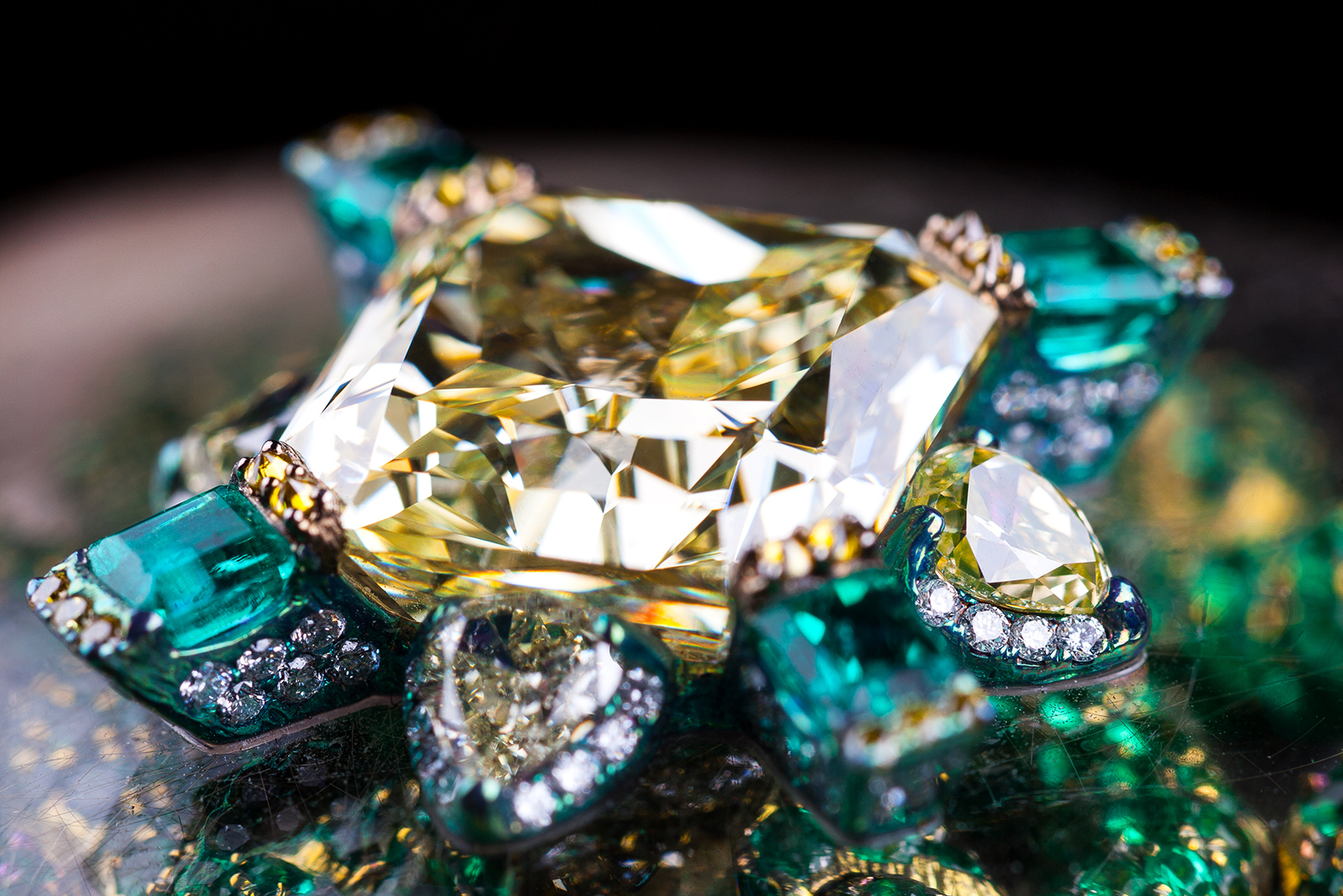  Wallace Chan ‘Secret Abyss’ necklace  with 10.05ct yellow diamond, 1,111 emerald, amethysts, and a 211.74ct rutilated quartz in titanium