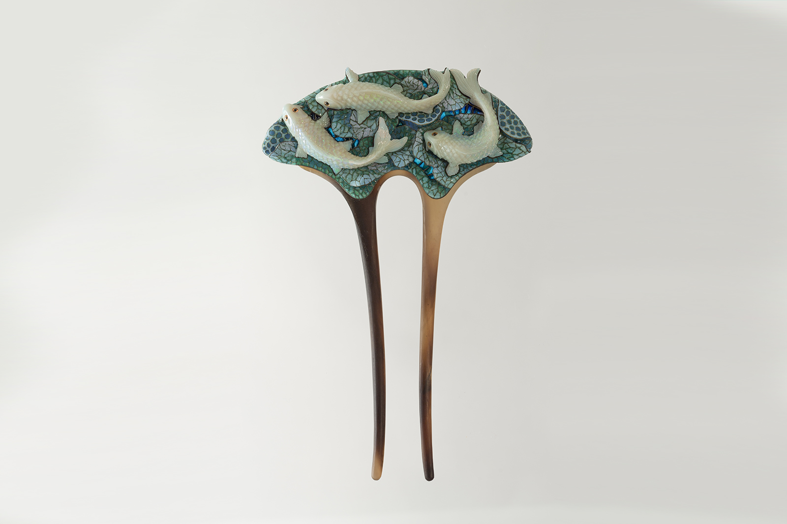 Ilgiz Fazulyanov 'Fish in the Moonlight' crest in horn and opal
