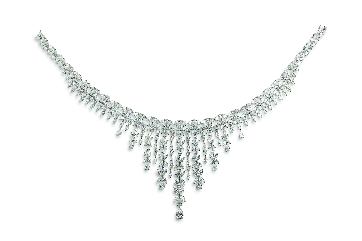  Crivelli necklace with diamonds in 18k white gold