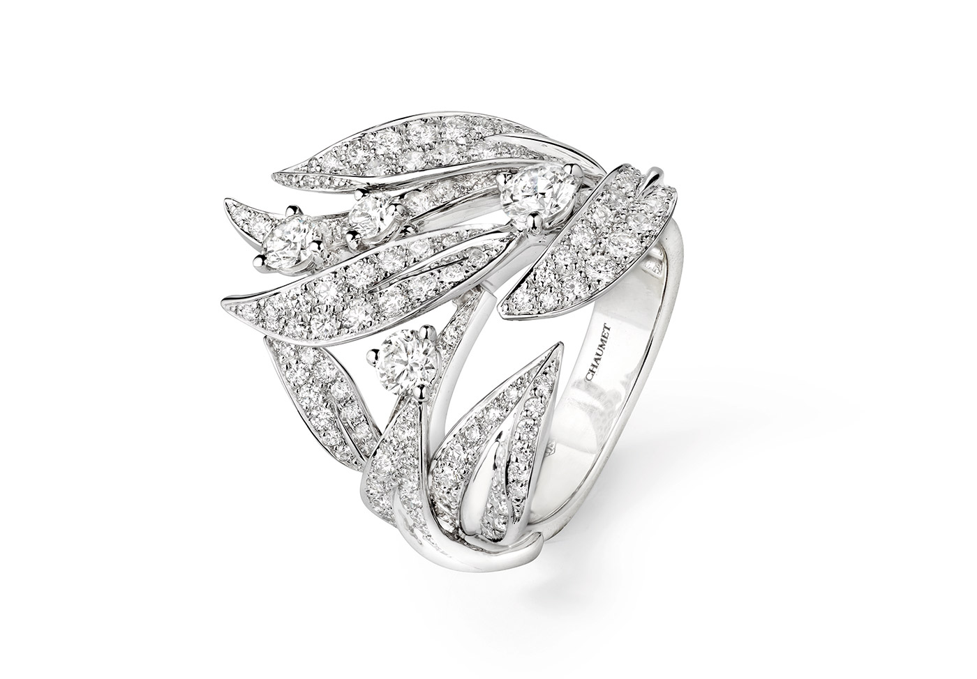  Chaumet 'Laurier' ring with 2.13ct diamonds in 18k white gold