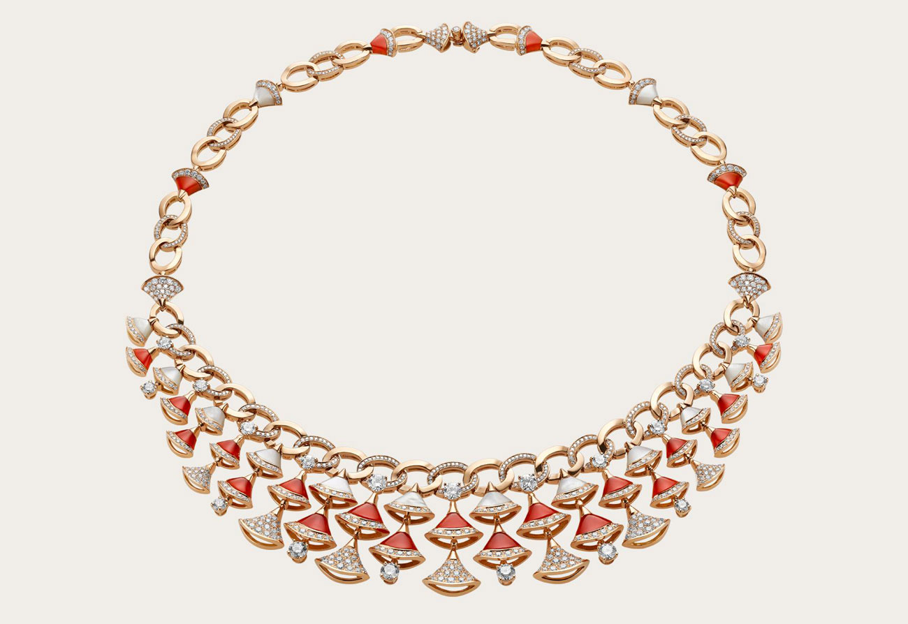  Diva's Dream necklace by Bvlgari with carnelian, diamonds an mother-of-pearl in rose gold
