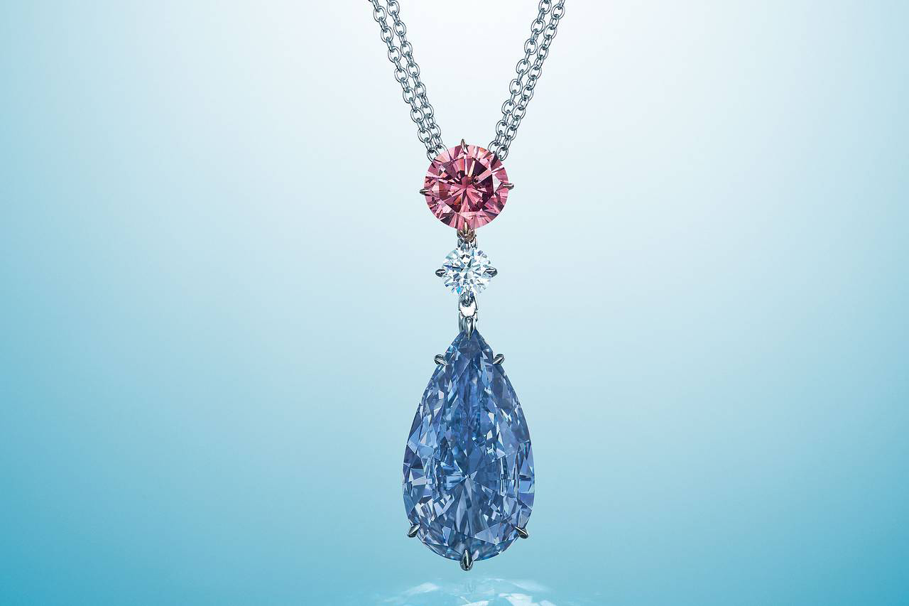 Moussaieff 8.01ct fancy vivid blue IF diamond necklace