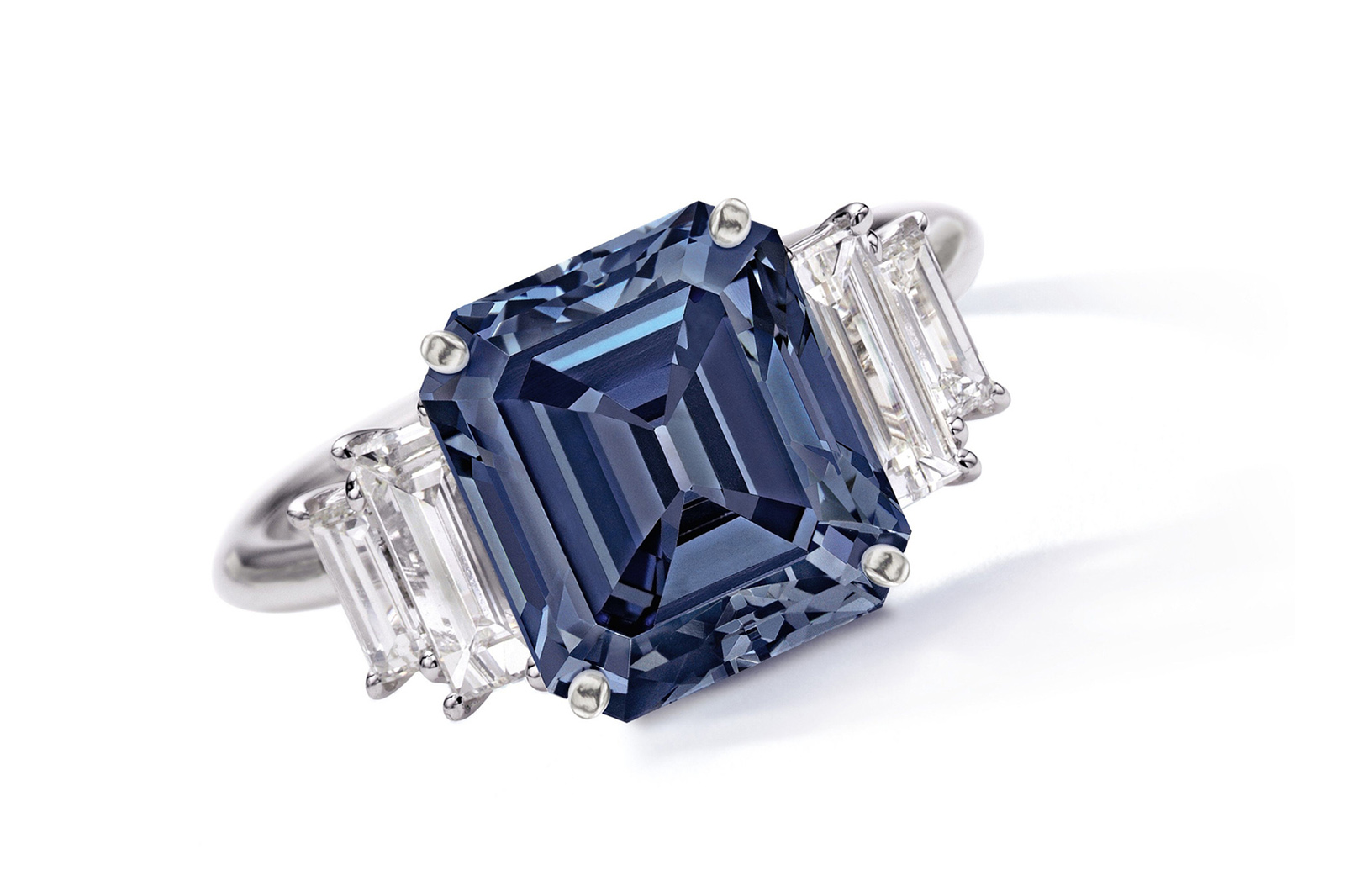 The ‘Ai Diamond’ 5ct VS2 step-cut fancy vivid blue diamond ring
