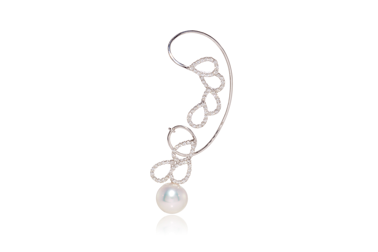  YOKO London single earring with cultured pearl in white gold