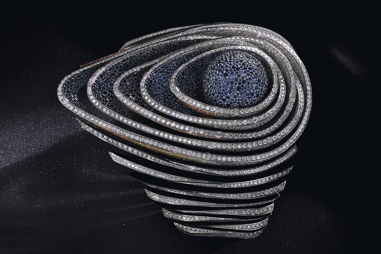  Audemars Piguet 'Sapphire Oribe' timepiece with  23.03 carats of blue sapphires, 15.14 carats of orange sapphires and 27.93 carats of diamonds in 18k white gold