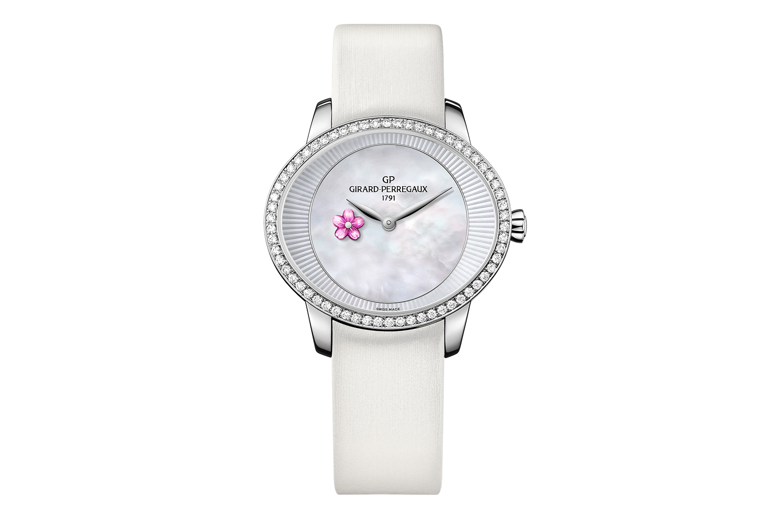  Girard-Perregaux ‘Cat’s Eye Plum Blossom’ watch with mother of pearl dial and diamond bezel in 18k white gold