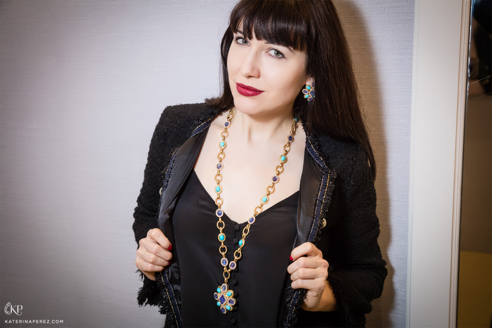  Veschetti sautoir necklace in sapphires, turquoise, diamonds and yellow gold