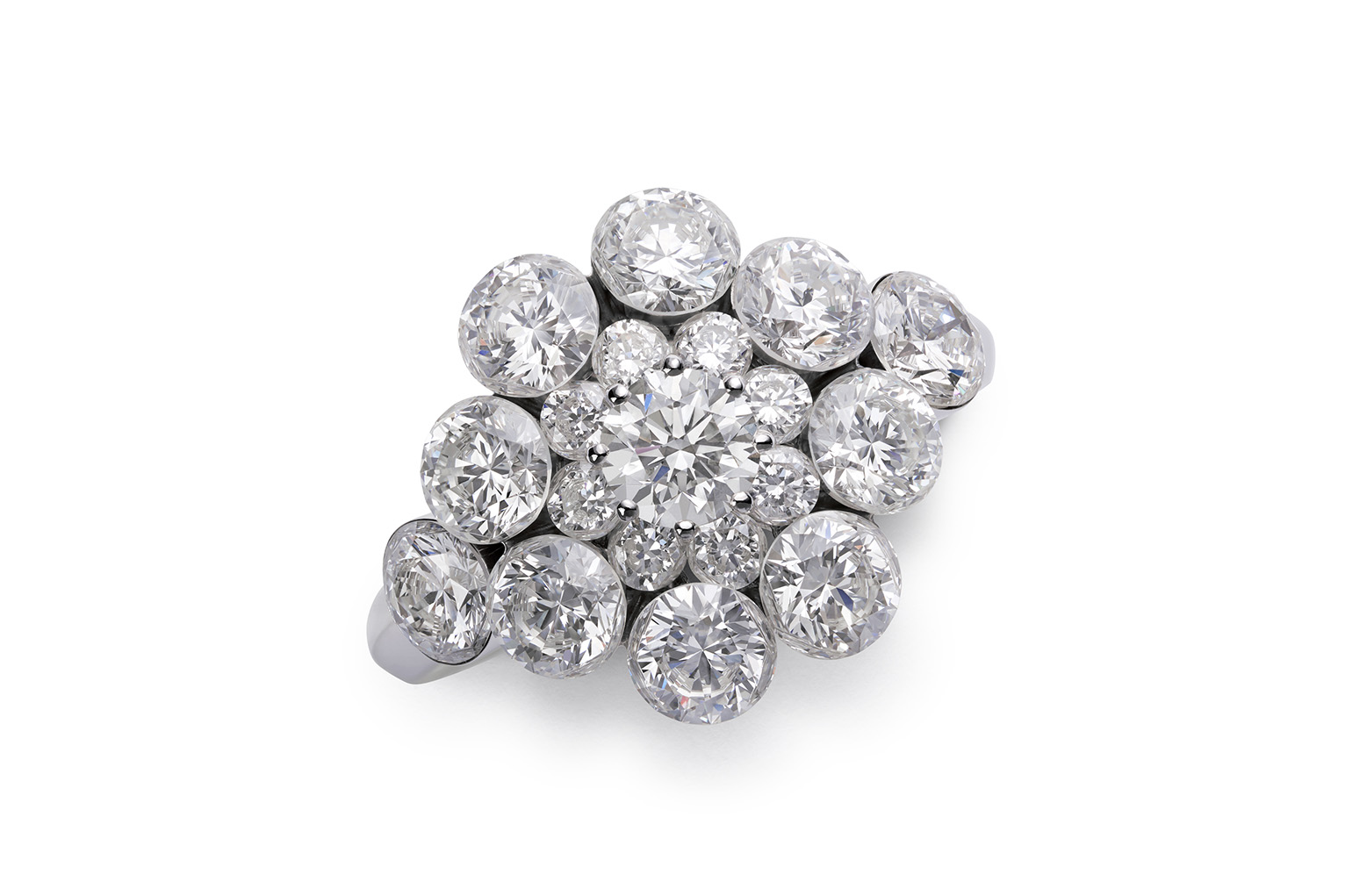  Chopard 'Magical Setting' ring featuring a central 0.5 carat diamond with diamonds in 18k white gold