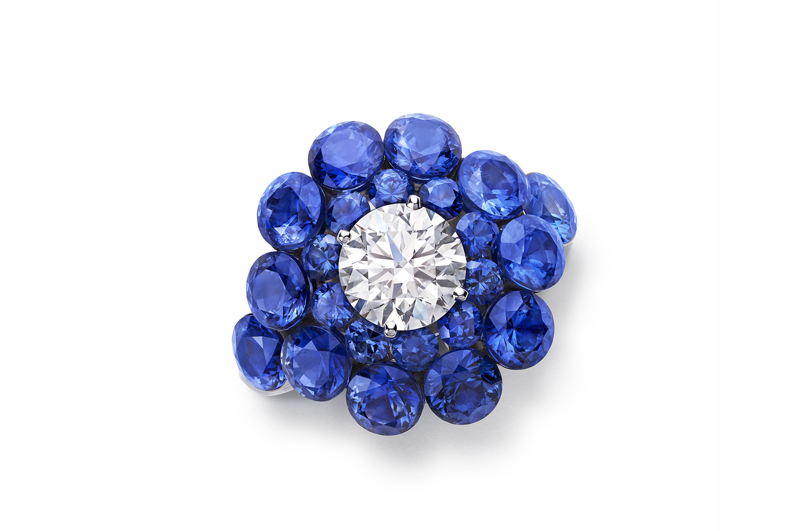  Chopard 'Magical Setting' ring with a  central 1.6 carat diamond and sapphires in 18k white gold