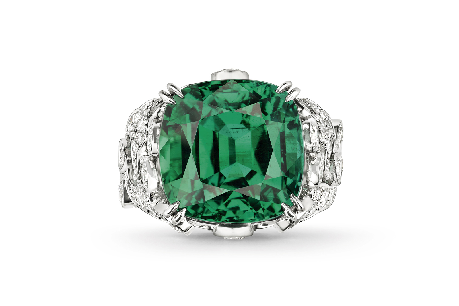  Chaumet 'Soir de Fête' cocktail ring with cushion cut emerald and accenting diamonds in white gold