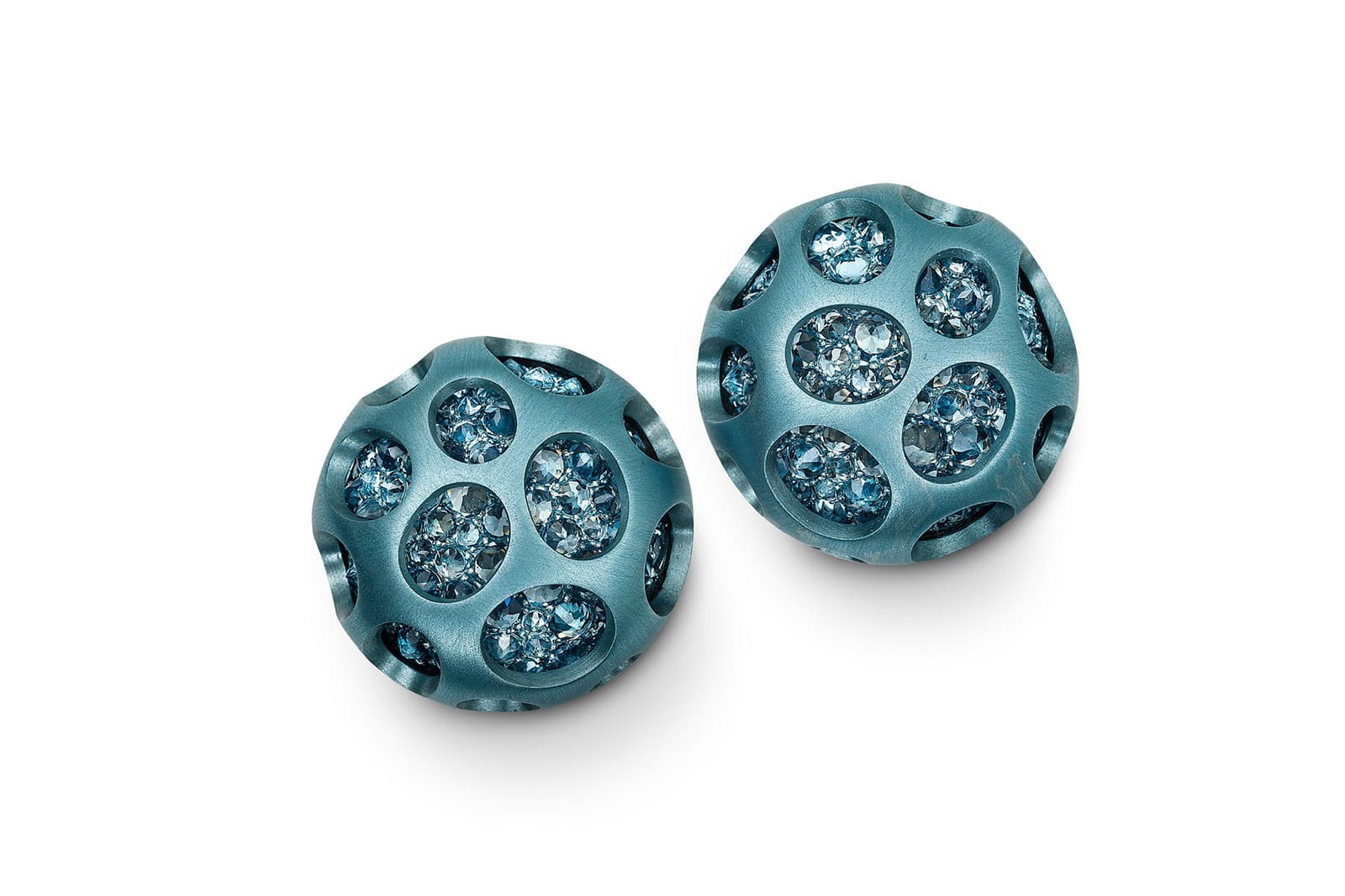  Hemmerle earrings with aquamarines in aluminium and white gold