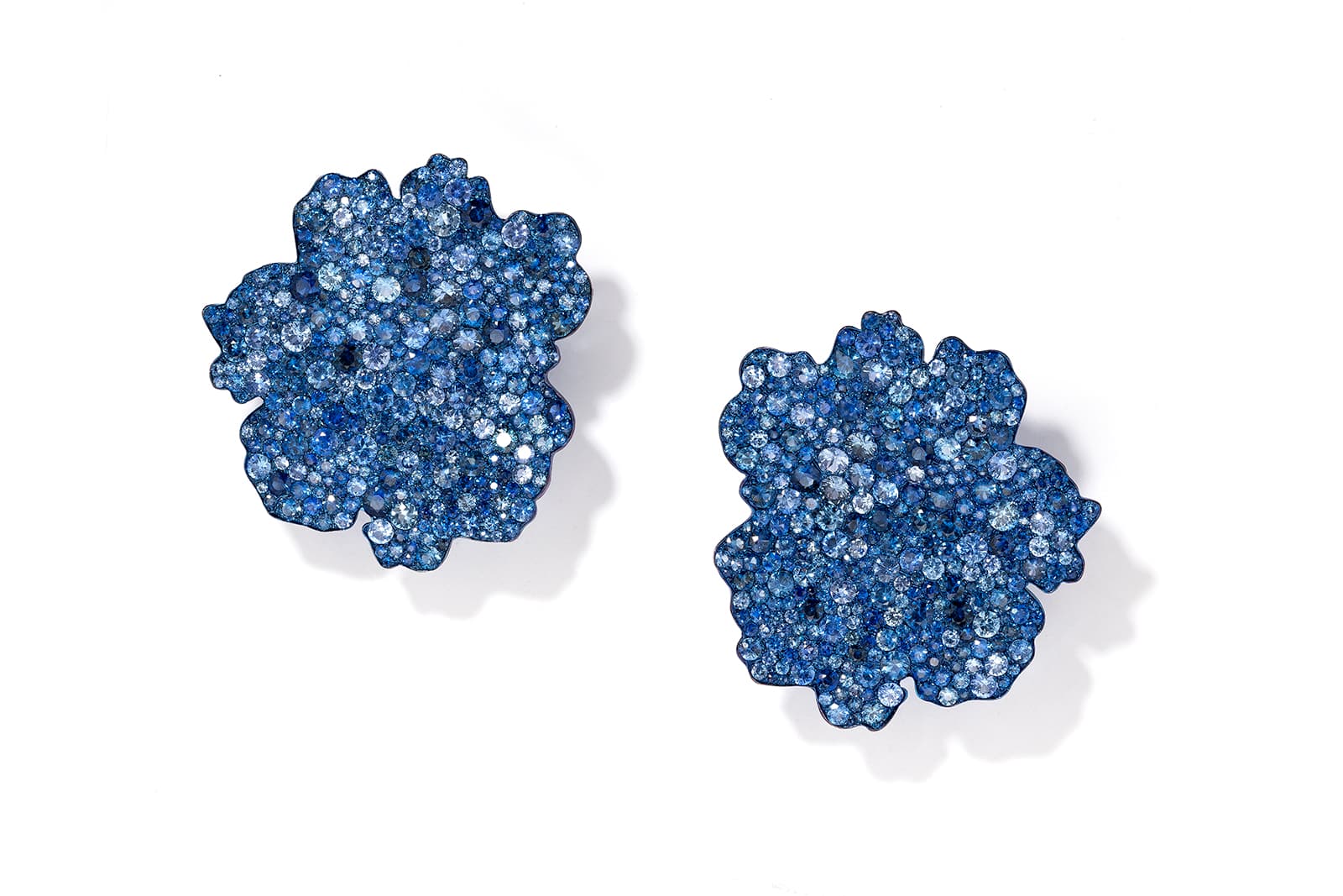  G London ‘Leaf’ earrings with blue sapphires in titanium