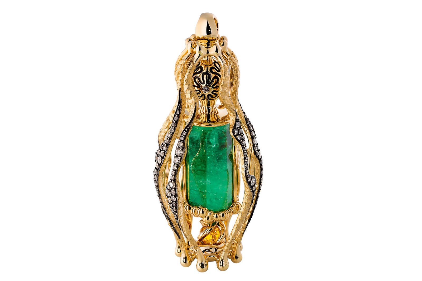  Sergey Korolyov's 'Every Era has its Art' pendant from Ringo's 'Matrena de Ural' collection with 18.56 carat emerald, a 1.28 carat orange sapphire and champagne colour diamonds in yellow gold