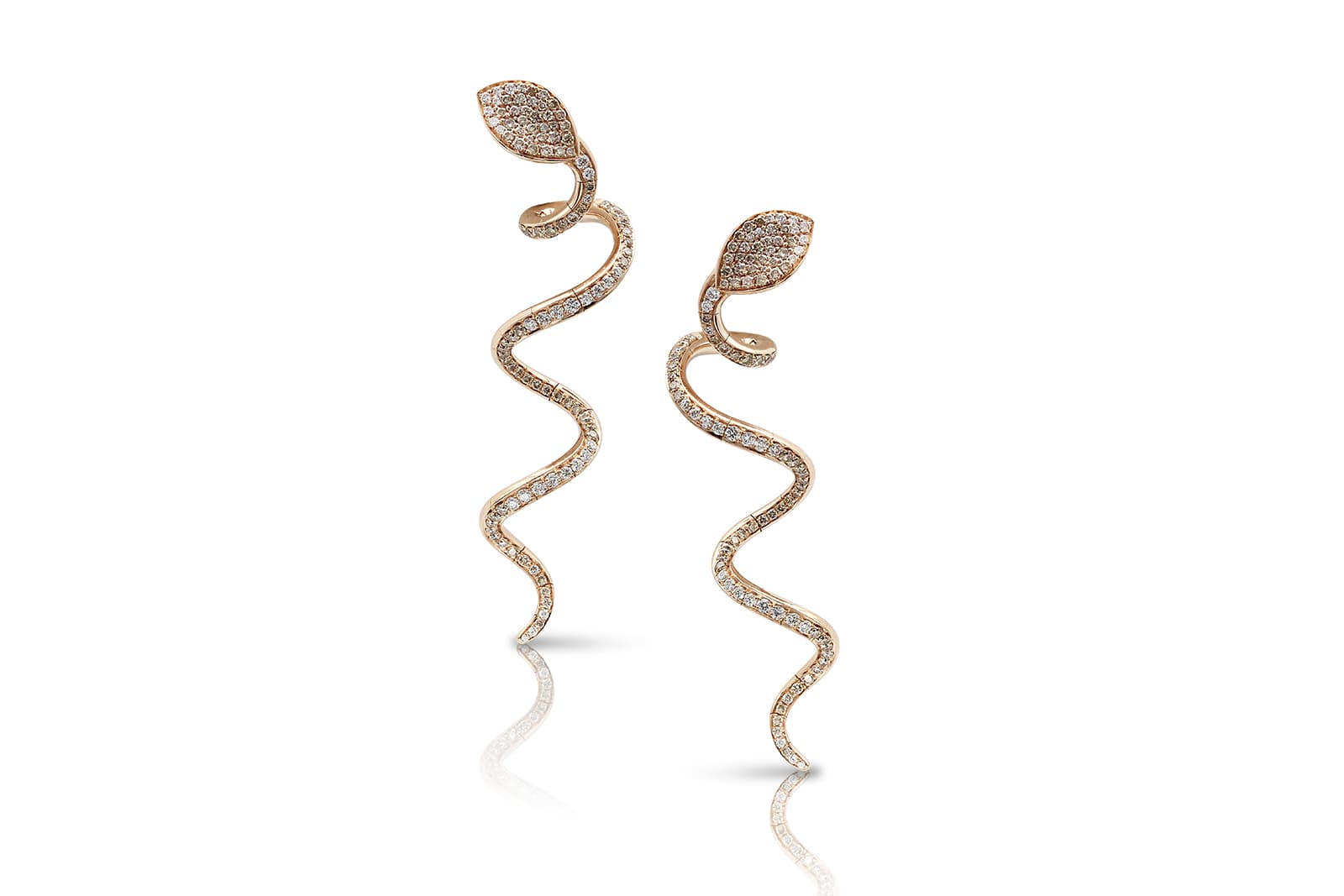  Pasquale Bruni earrings from the ‘Look at Me’ collection with diamonds in yellow gold