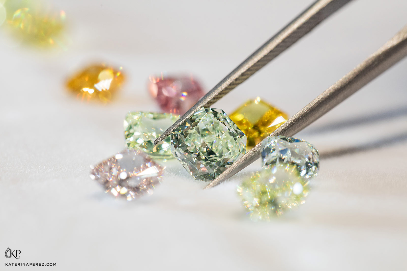  Kunming Diamonds green diamond. Photo by Simon Martner