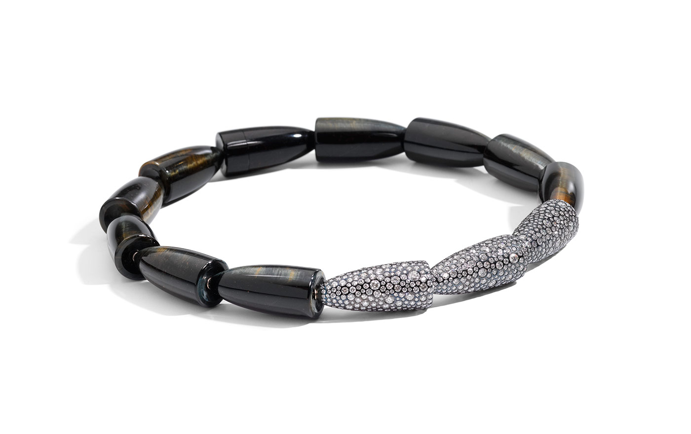 Vhernier 'Calla' necklace with Hawk's eye and Eyeliner pave diamonds