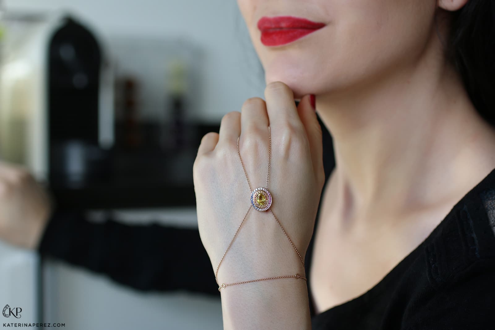Alice Van Cal's adaptable 'Alice Eclipse' jewel with  1.15ct yellow sapphire and multi-coloured sapphires in 18k rose gold