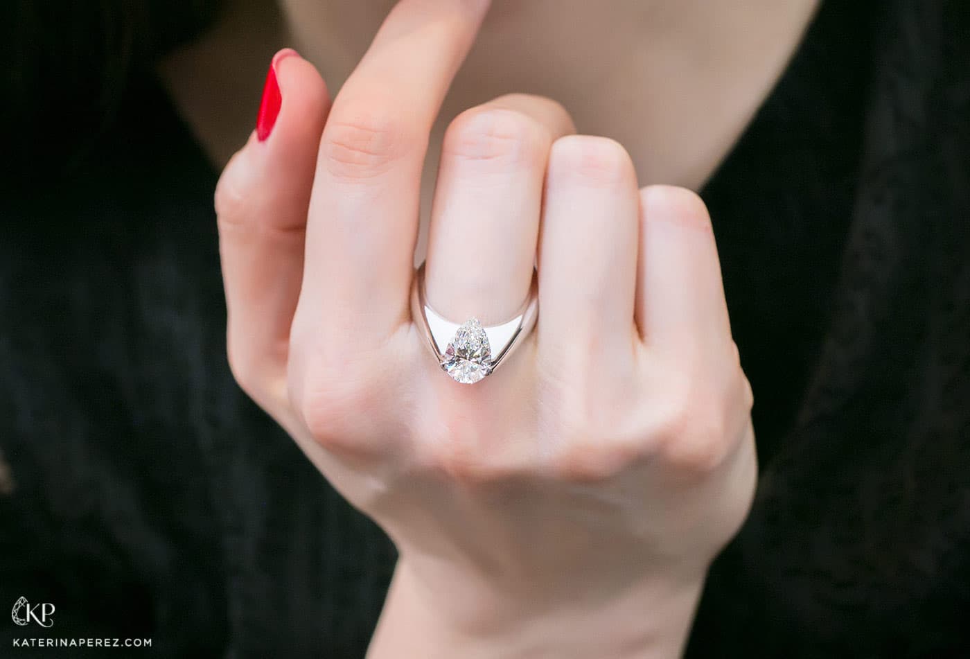  Calleija ‘Pure Zen’ ring that received the Harpers Bazaar Australian Diamond Guild Award