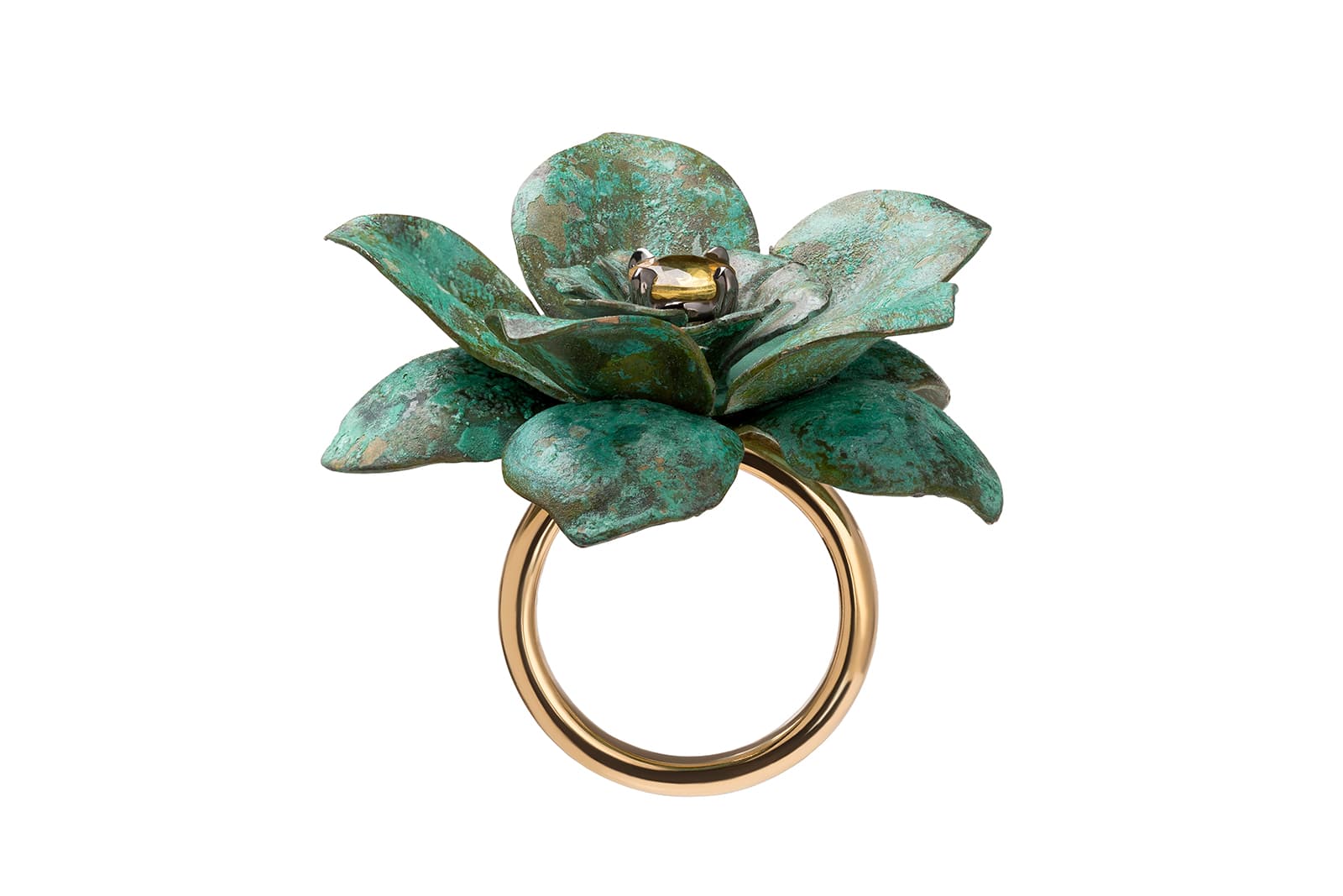 Tessa Packard 'Midsummer' ring with yellow sapphire in 18k yellow gold, black rhodium, verdigris brass and white enamel 