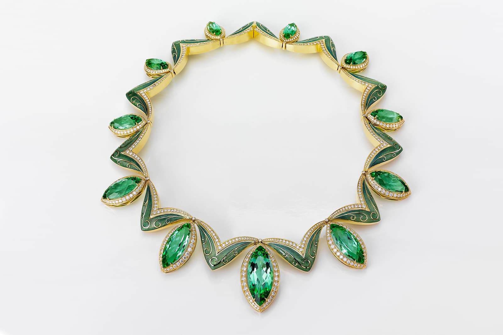 Henn of London necklace with tourmaline, diamonds and enamel in 18k yellow gold