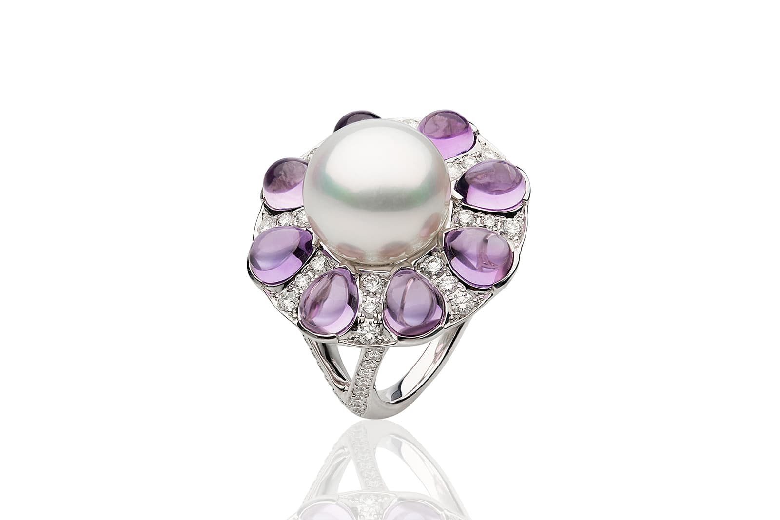  Autore 'Timeless' ring with diamonds, violet sapphires and a South Sea pearl in 18k white gold