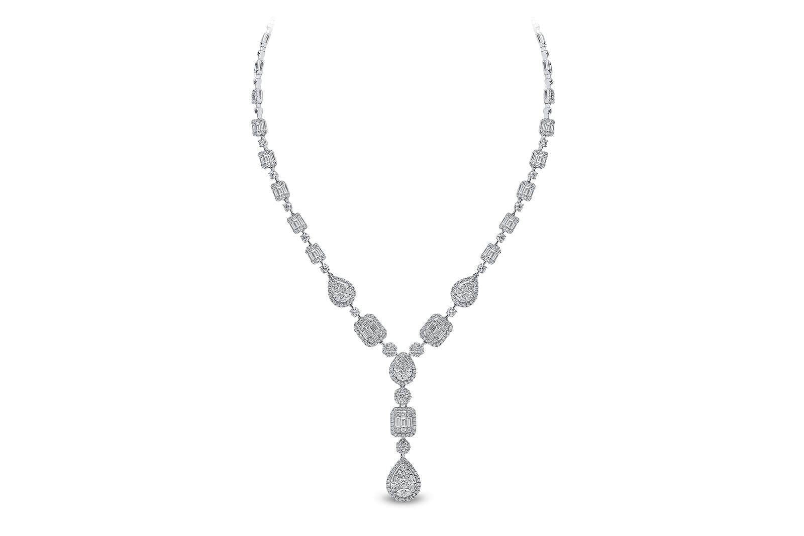  Yoko London transformable High Jewellery necklace with South Sea Pearls and diamonds